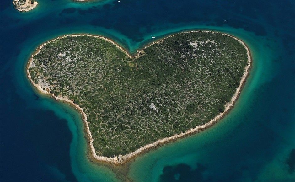 TZ Zadar Region www zadar hrHeart-shaped_Island_Galesnjak_Pervan_HTZ-copy1-940x580.jpg
