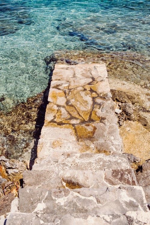 EditedCroatiaBoat-182 (500 x 750).jpg