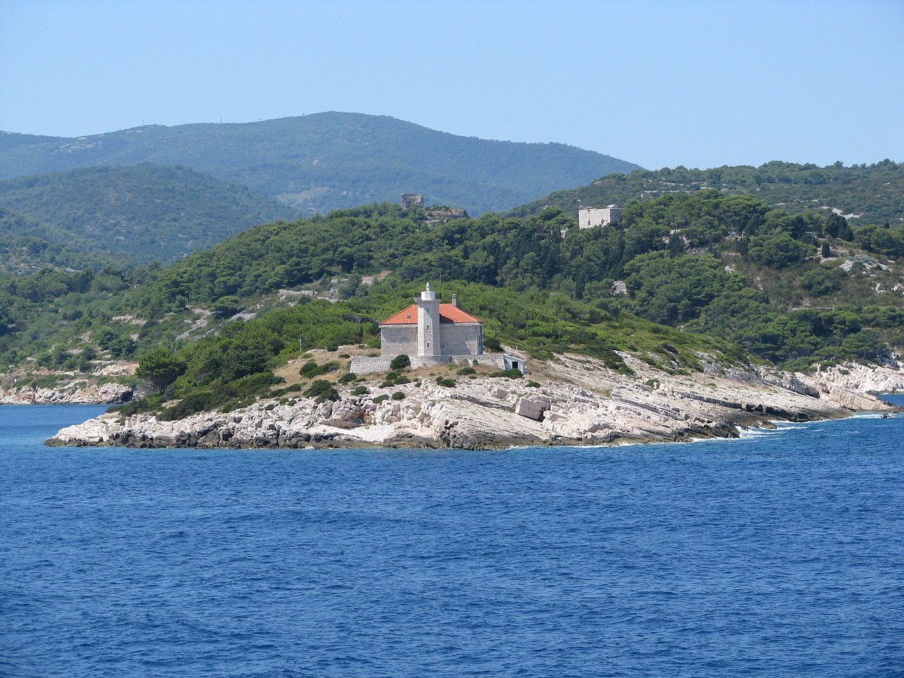 1280px-Host_Island_near_Vis.JPG