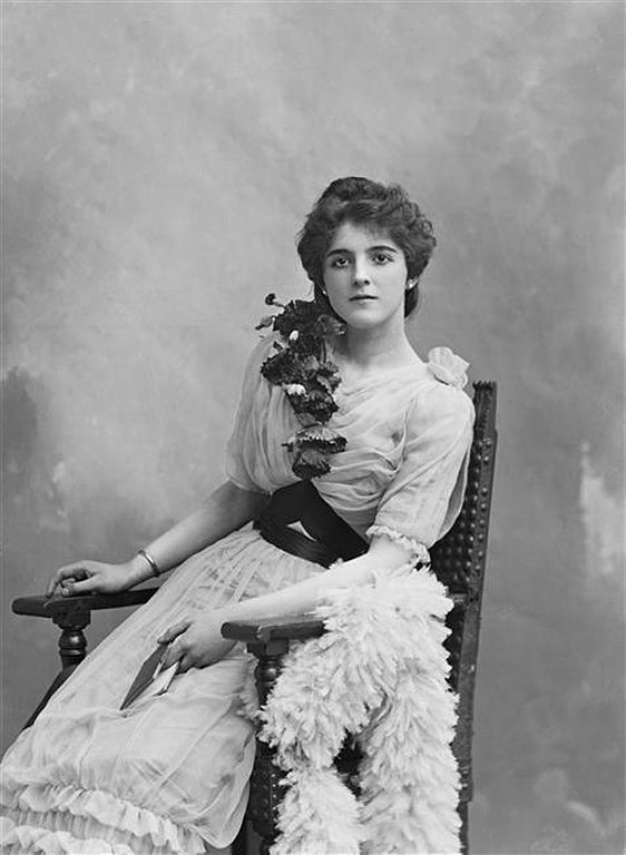 Clara_Ward,_Princesse_de_Caraman-Chimay_(1873-1916)_C.jpg