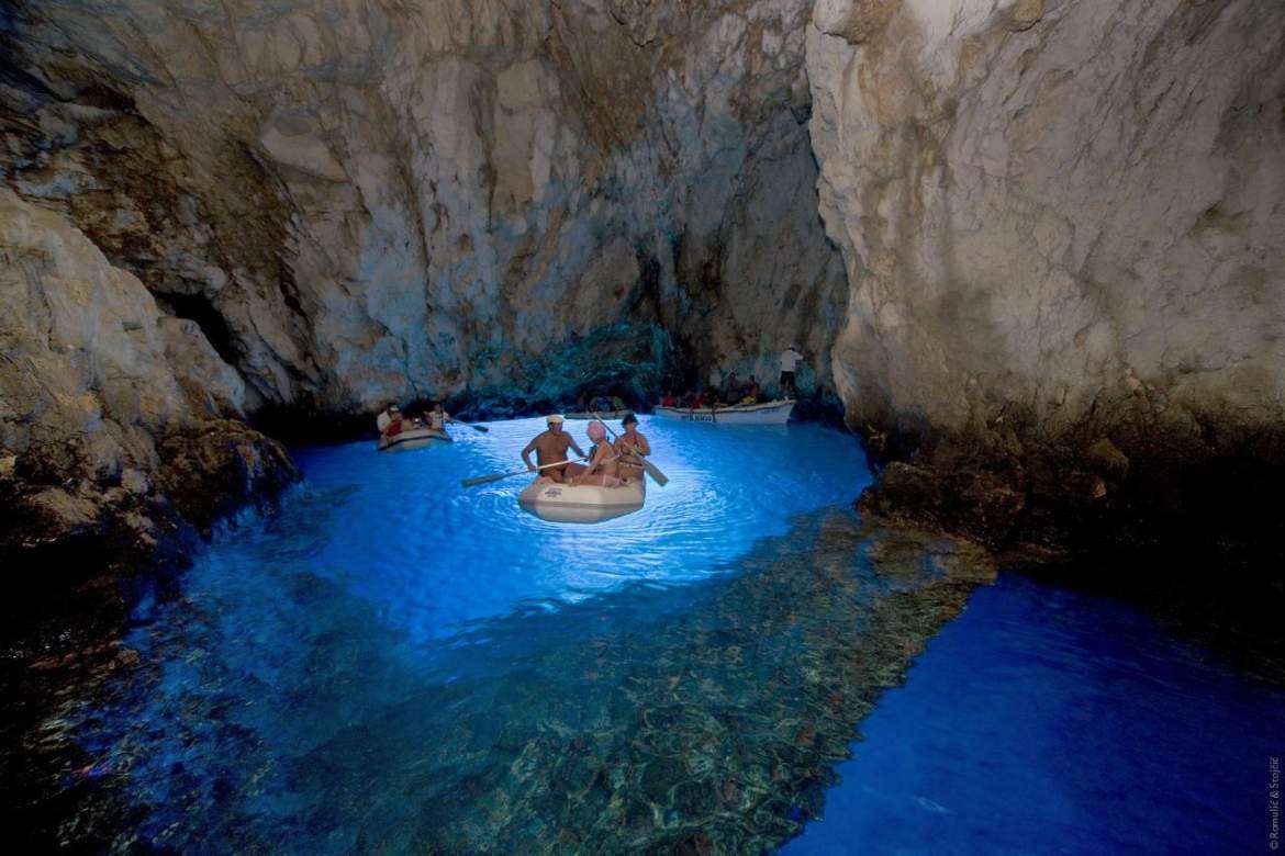hvar-tours-blue-cave.jpg