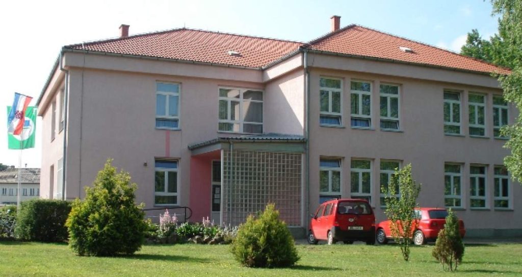 popovac-primary-school.jpg