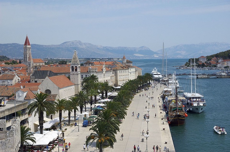 trogir_flooded_seaboard_02.jpg