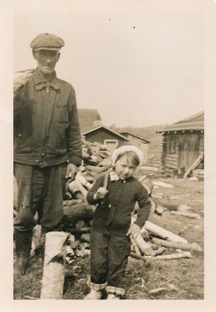 Nadean and Great Uncle Mon      Oncle.jpg