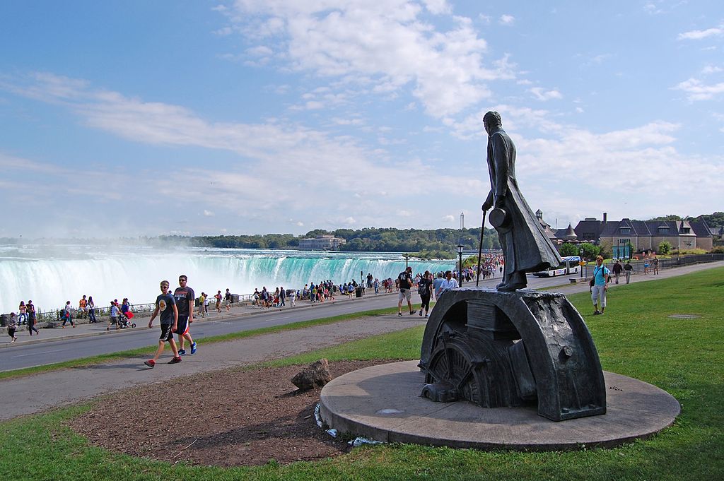 Niagara-Falls_ON_Monument_Nikola-Tesla_2015-08-13.jpg