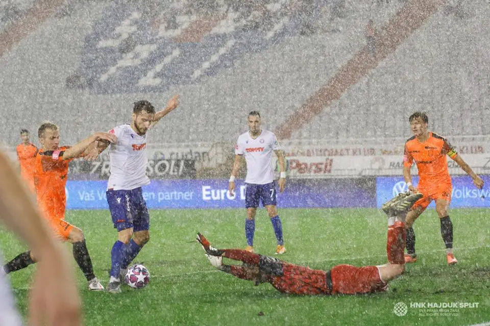 Split: Hajduk - Varaždin 2:0 • HNK Hajduk Split