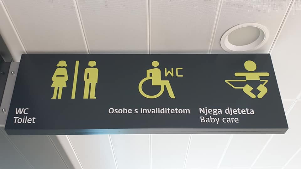 zagreb-airport-toilet-disabled (4).jpg