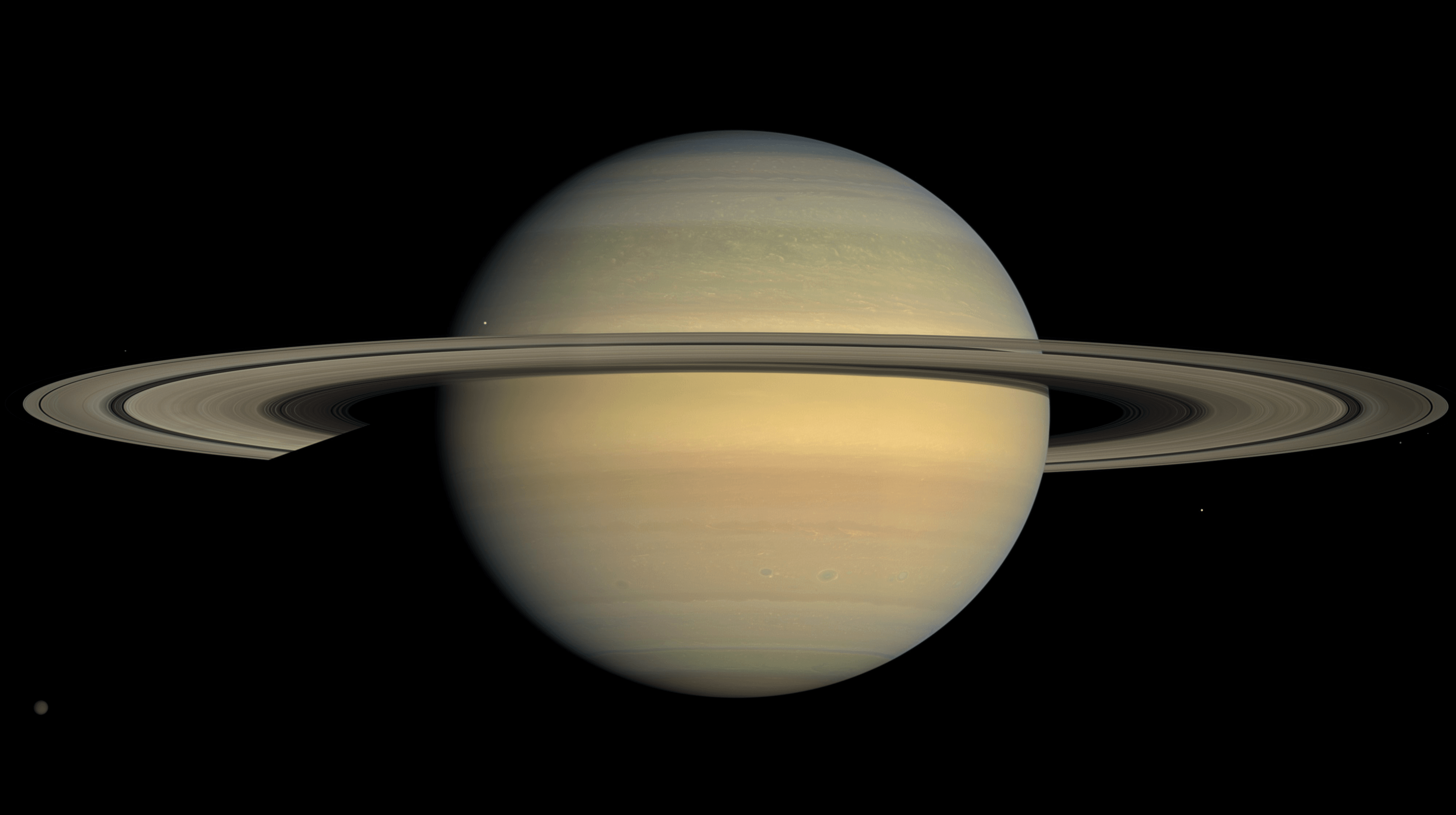 Saturn_during_Equinox.png