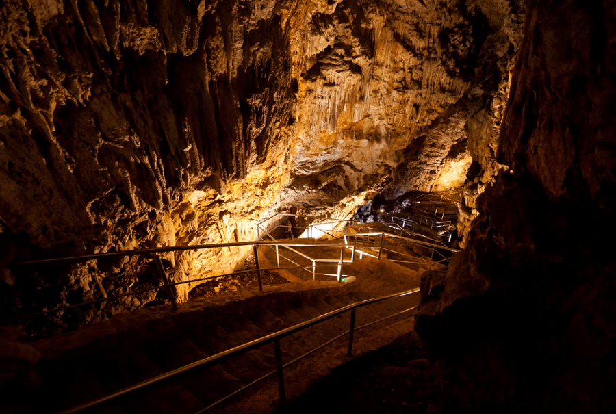 cave under dubrovnik airport