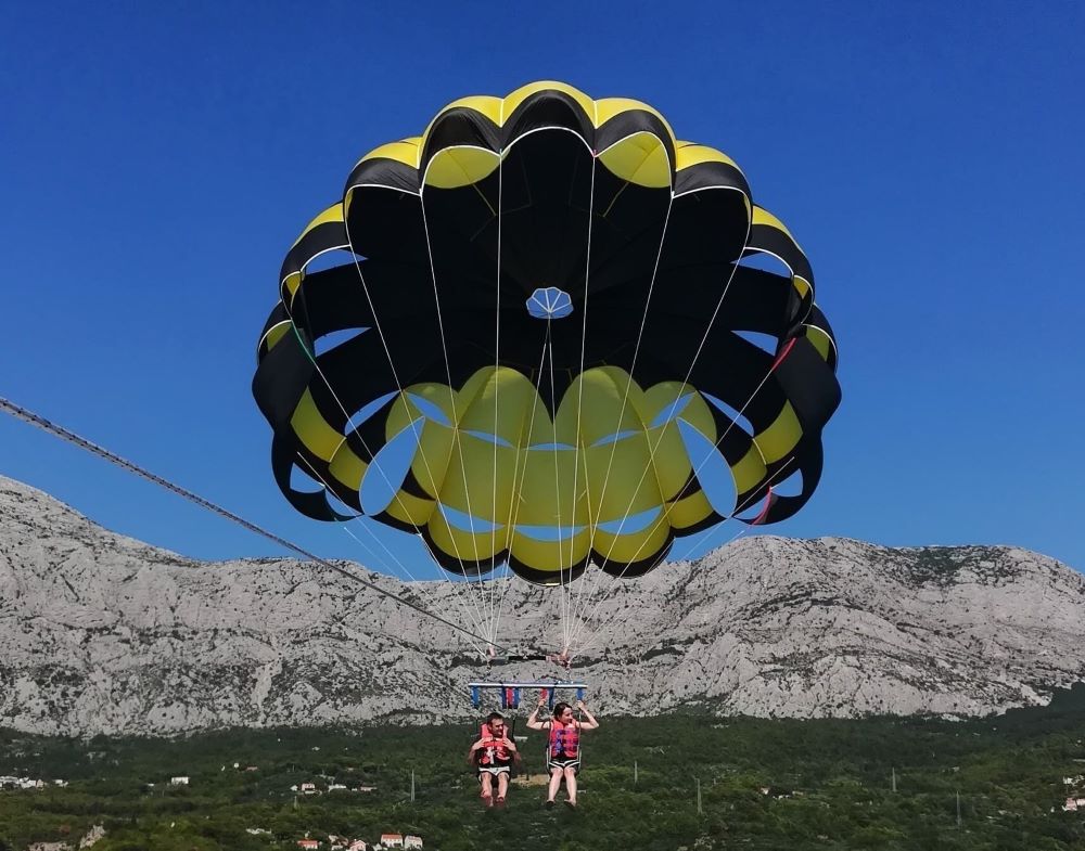 Madori parasailing, watersports and boat hire in Tučepi