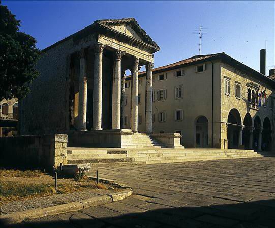 Temple of Augustus Pula Forum. © Pula Tourist Board.