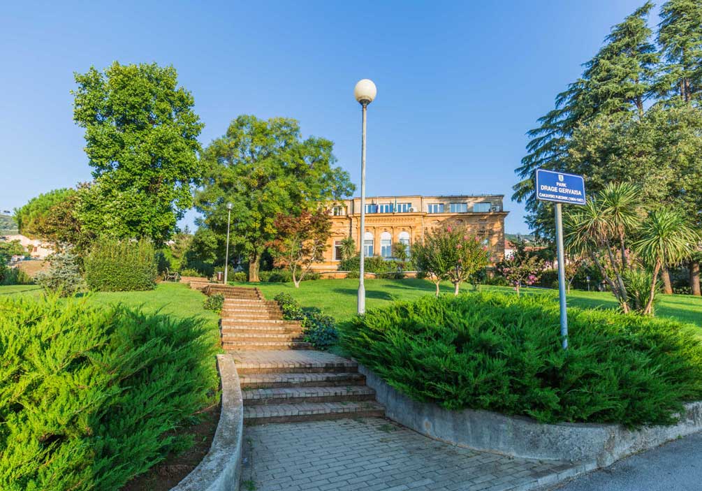 Gorovo Park. Sometimes called Drago Gervais Park. There is a bust of the Chakavian poet within it. 