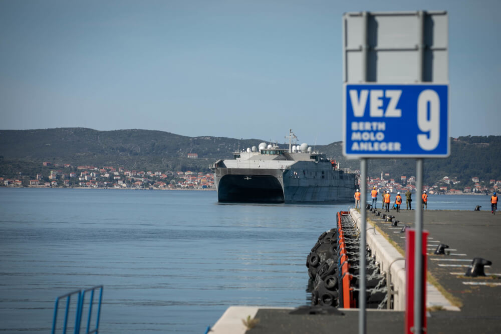 U.S._Naval_Ship_Yuma_arrives_in_Zadar_Croatia_Sgt._Alexandra_Shea.jpg