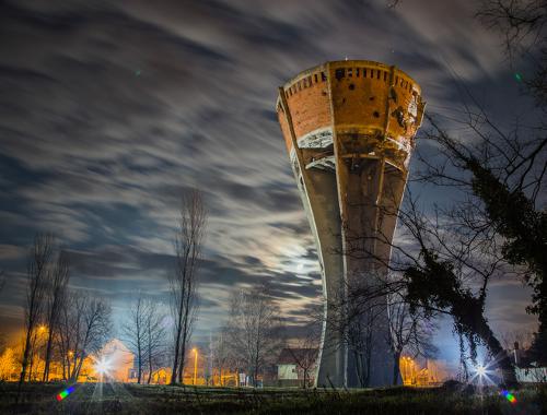 Spomen-obilježje Vodotoranj. Vukovar Watrer Tower.