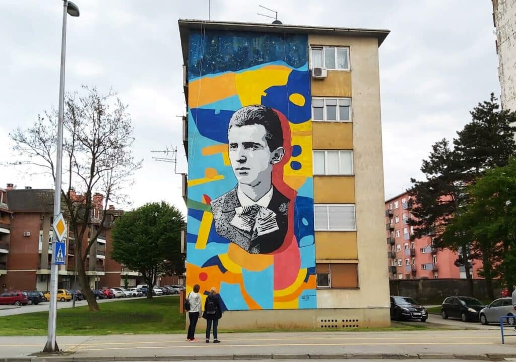 'Unusual student Nikola', Tesla mural in Karlovac by Leonard Lesić.