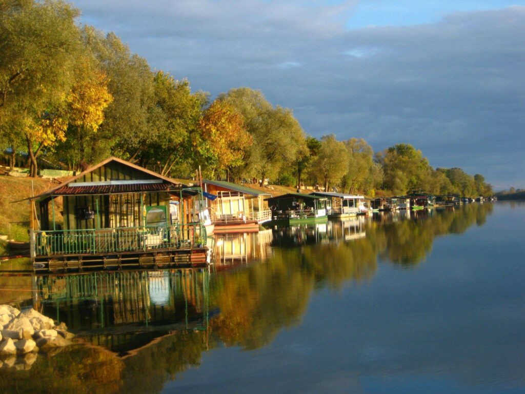In autumn, the Sava in Slavonski Brod