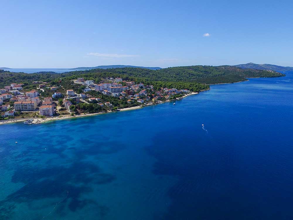 Planikovica beach Okrug