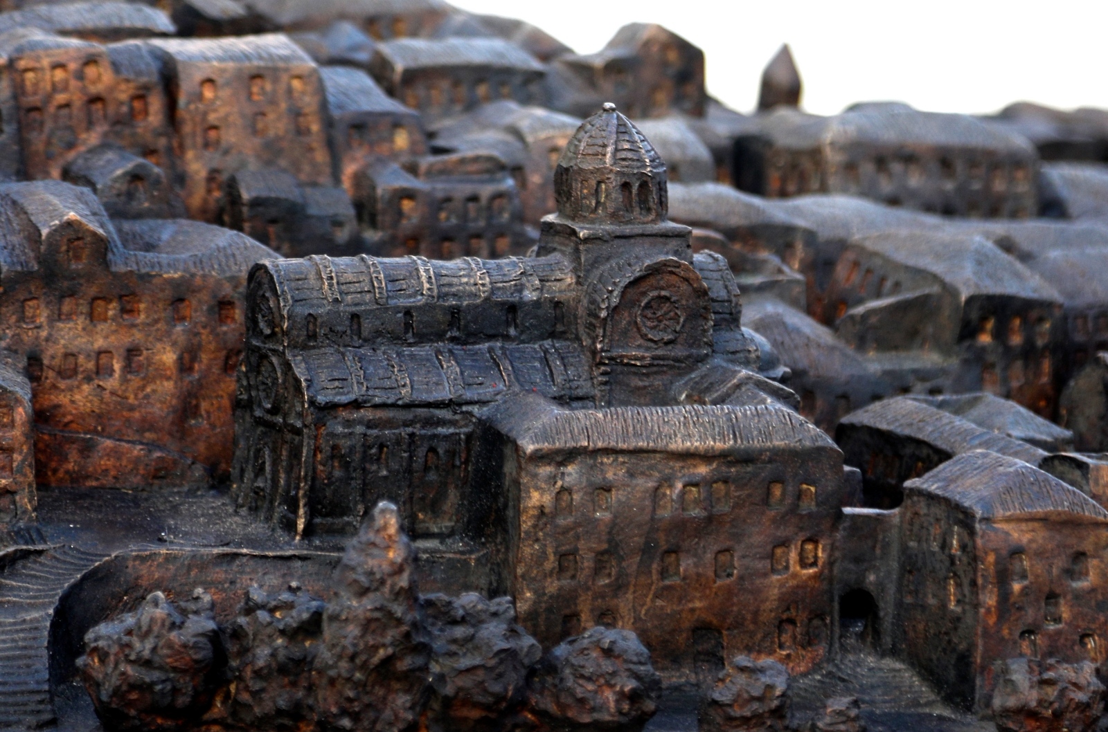 new-bronze-sculpture-of-šibenik.jpg