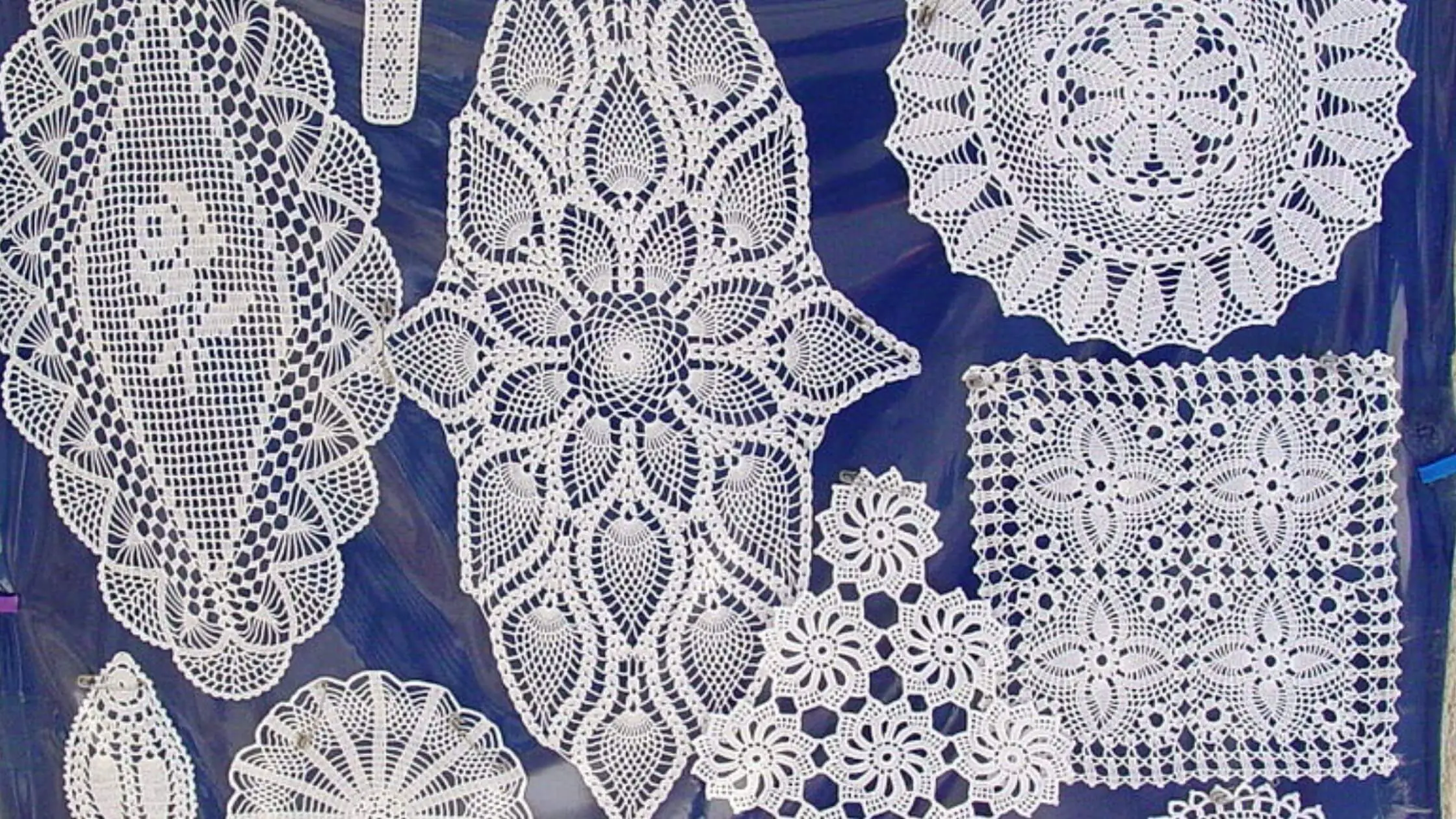 1024px-Lace_on_Display_-_Pag_-_Croatia_1.jpg