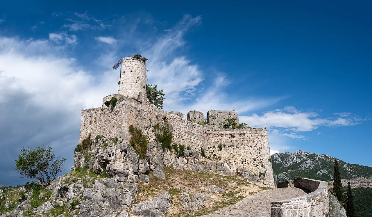 Klis_Fortress_Split_Croatia_PPL3-Altered_julesvernex2.jpg