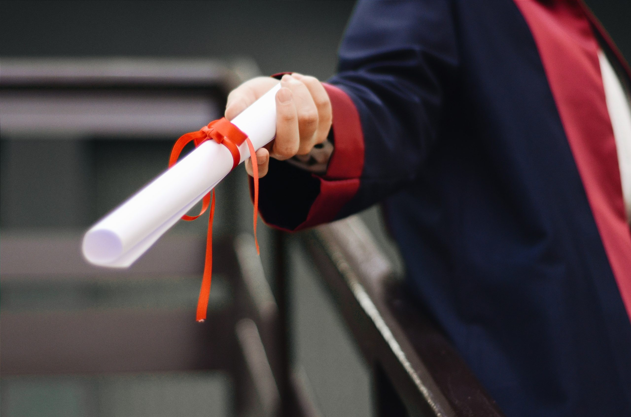 Higher education in Croatia is on the rise - photo of a certificate