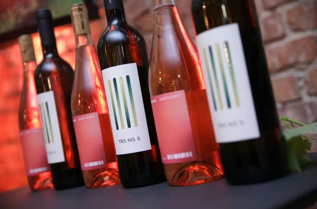 Image of Enosophia Winery Trs No.5 and rose Matarouge bottles 