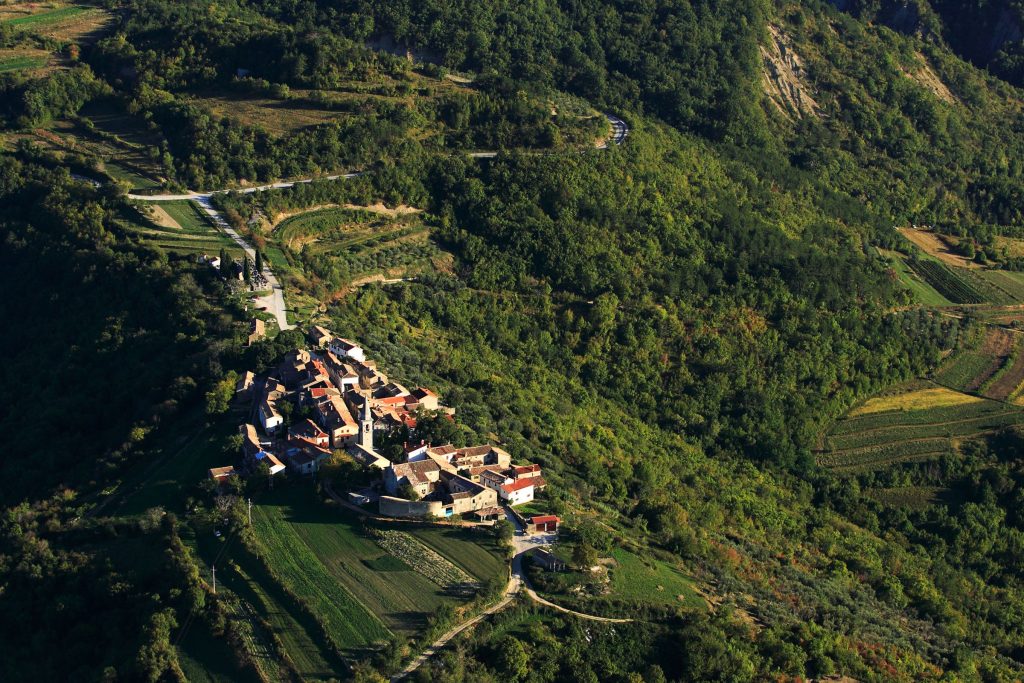 banki green istrian village