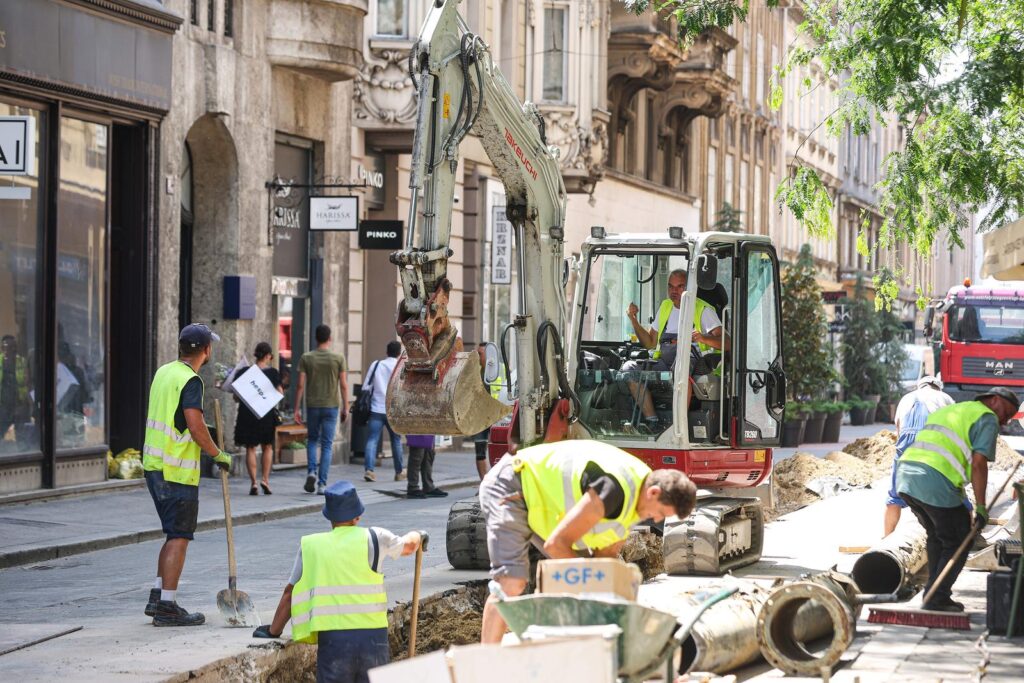 zagreb construction summer