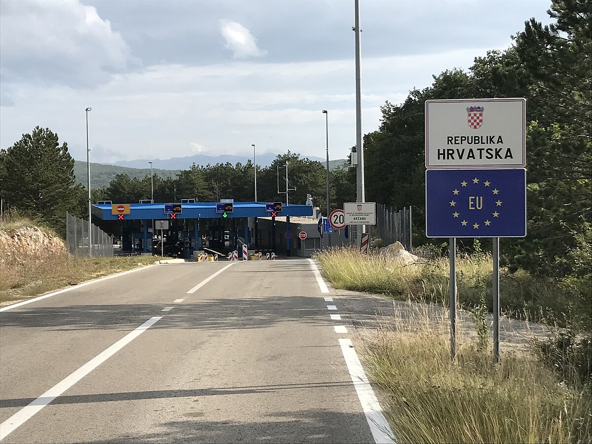 solution queues croatian borders