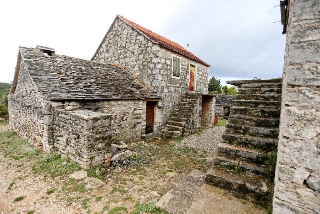 dalmatian village no inhabitants