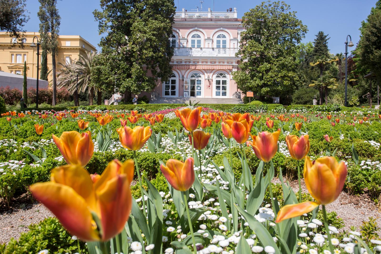 angiolina park exotic gardens