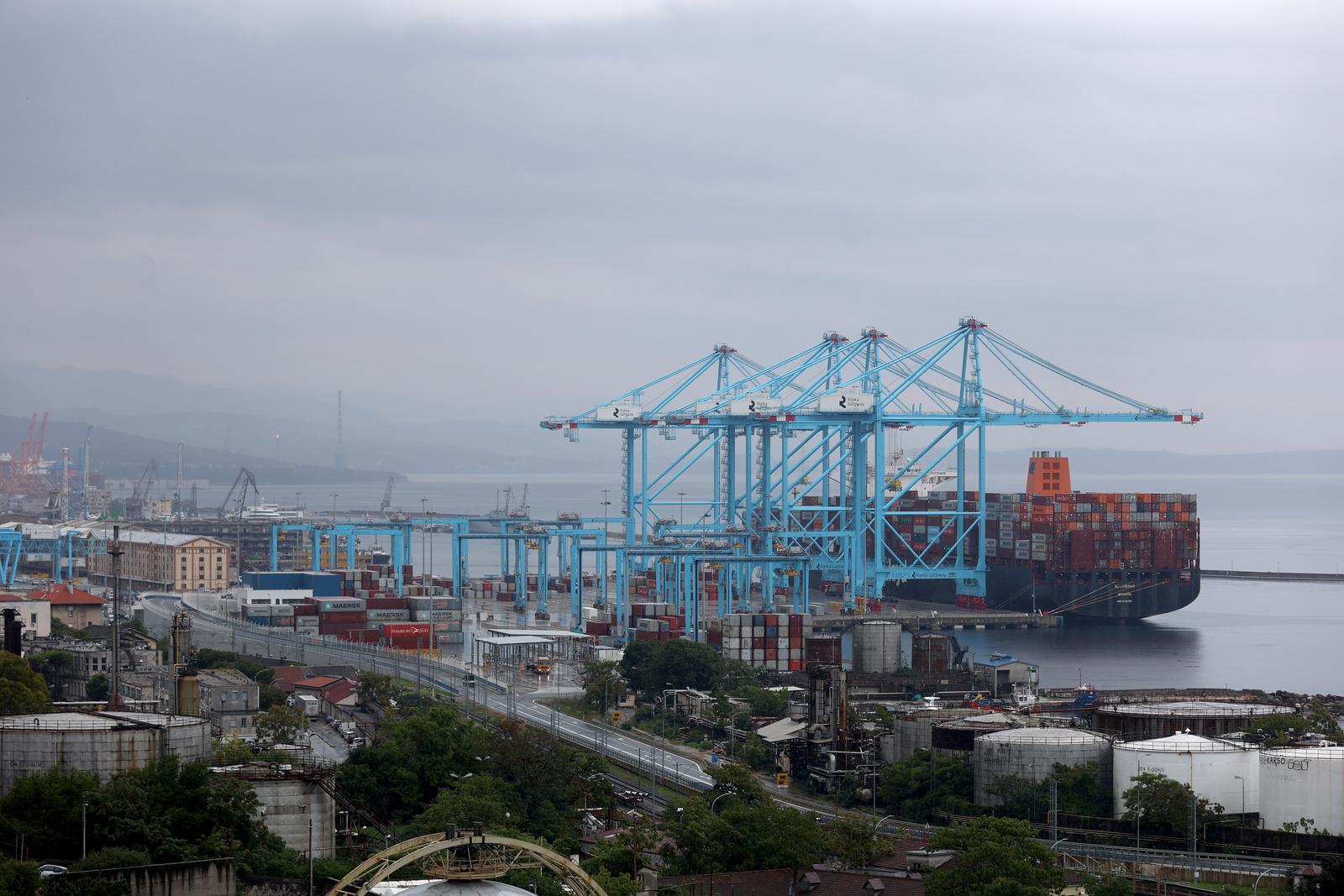 Rijeka Gateway Employs 410 New Workers, 83% Are Croats