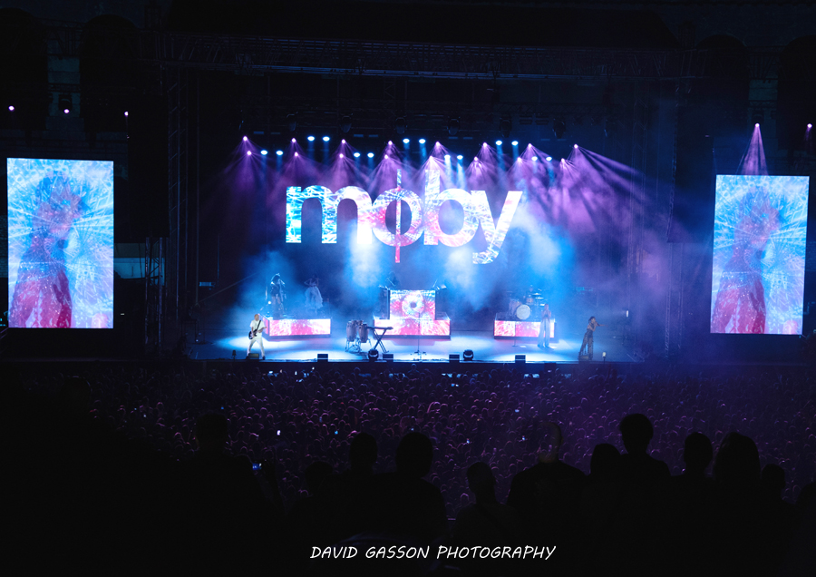Moby s bendom