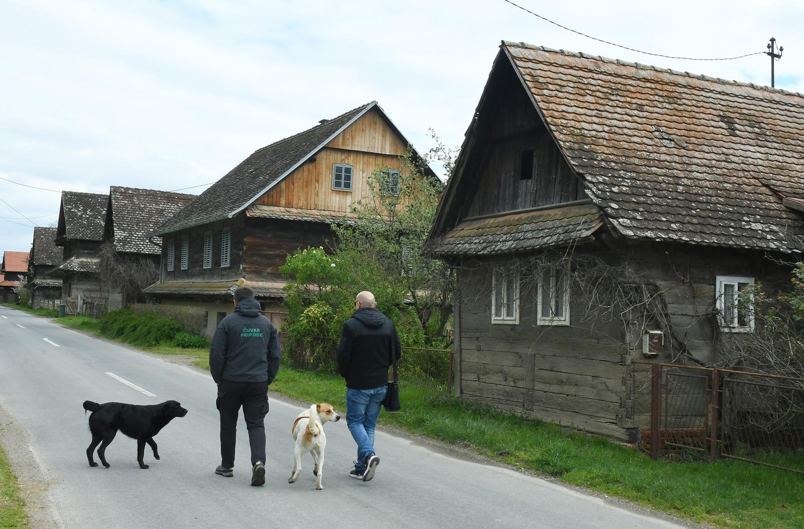 krapje croatian wooden village