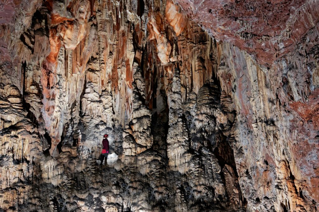 speleologists biokovo cave