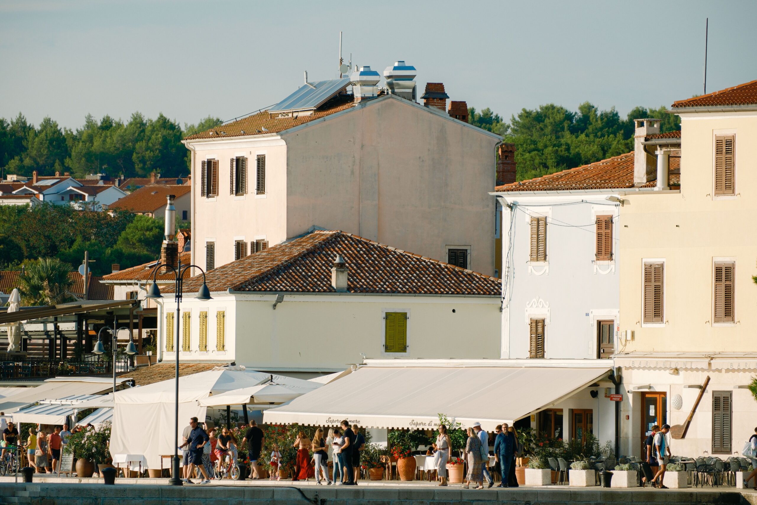 croatian local host campaign