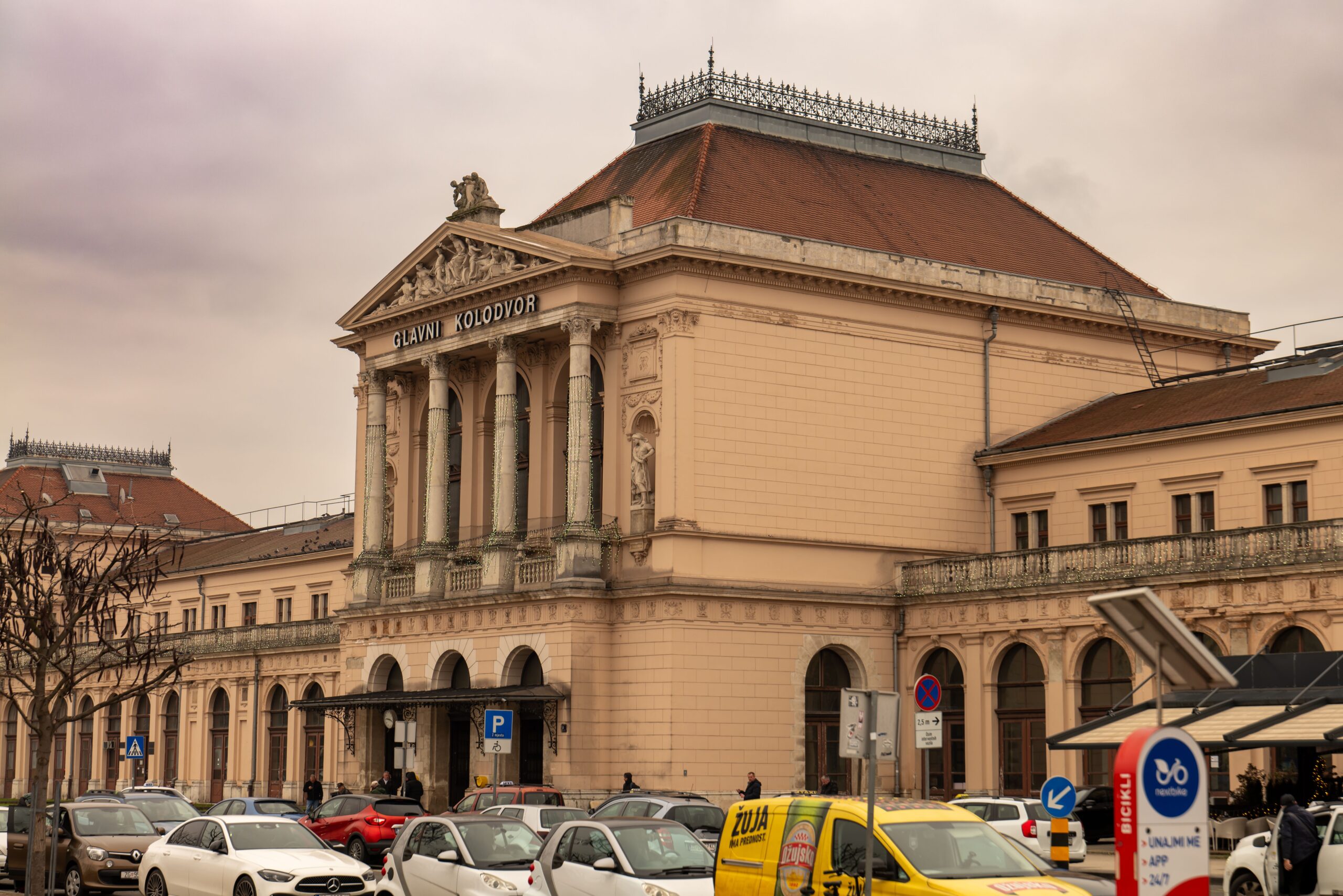 renovation zagreb railway station